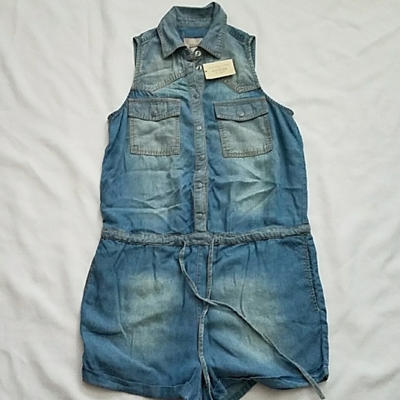 NEW GUESS Sleeveless Denim Romper - Picture 5 of 7